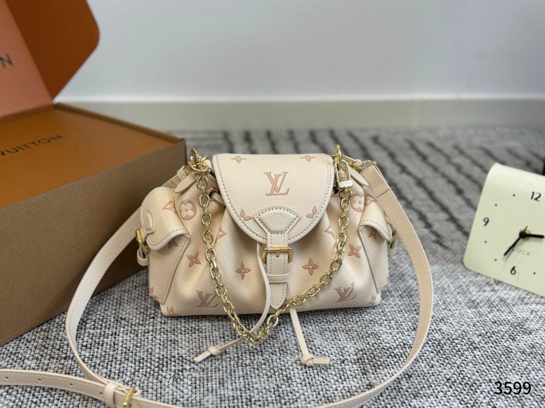 Louis Vuitton Monogram Canvas Cream Shoulder Bag view