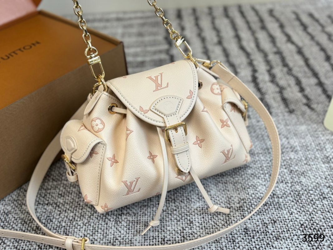 Louis Vuitton Monogram Canvas Cream Shoulder Bag view