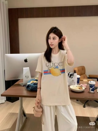 Gucci Peter Rabbit Collaboration Cream T-Shirt view 7