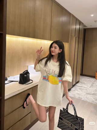 Gucci Peter Rabbit Collaboration Cream T-Shirt view 9