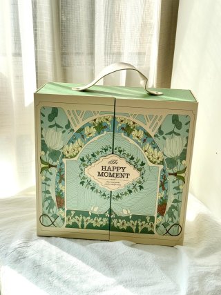 Dior Happy Moment Camellia Forest Dual-Door Gift Box Set