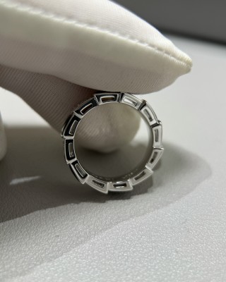 Bulgari Serpenti Viper Grey Mother-of-Pearl Diamond Ring view 6