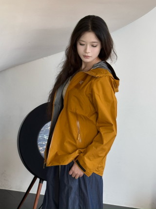 Arc'teryx Beat Jacket Yukon Yellow view 2
