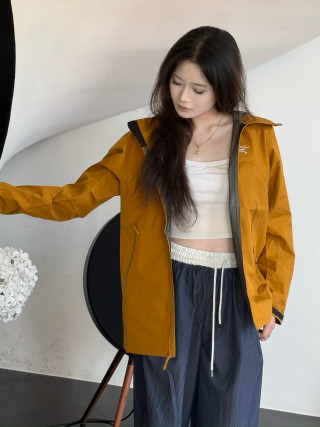 Arc'teryx Beat Jacket Yukon Yellow view 3