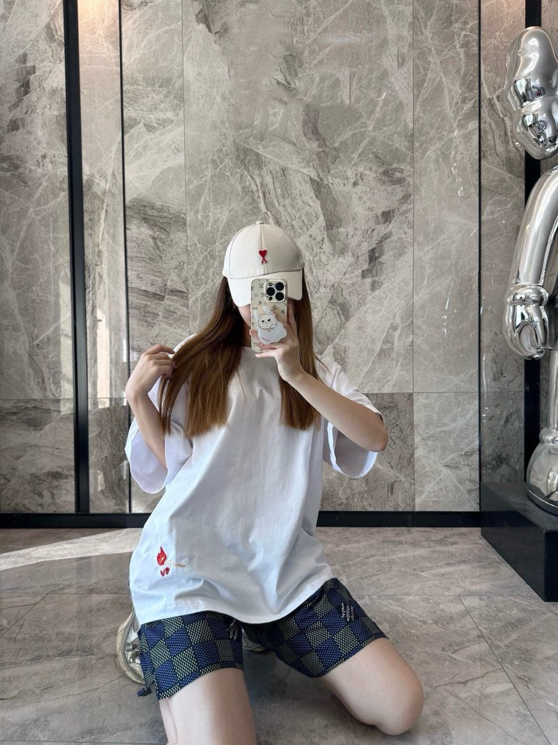 White Short Sleeve T-Shirt with Red Embroidery Detail