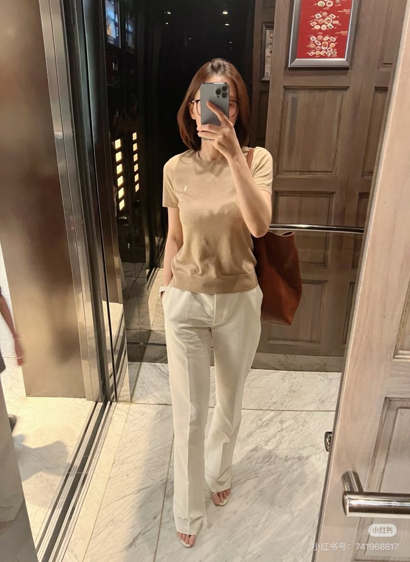 Minimalist Beige Short Sleeve T-Shirt view