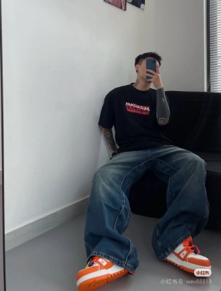 Balenciaga Black Logo T-Shirt view 4