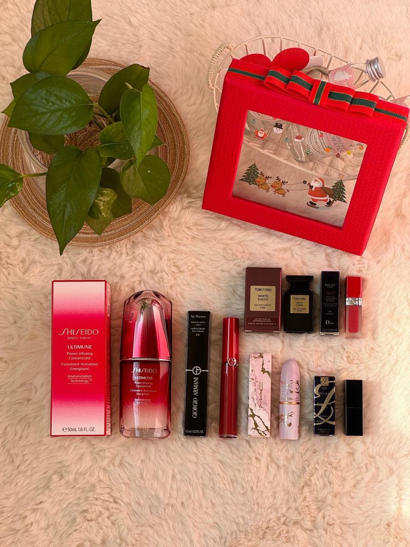 Luxury Beauty Holiday Gift Set - Fragrances & Cosmetics view