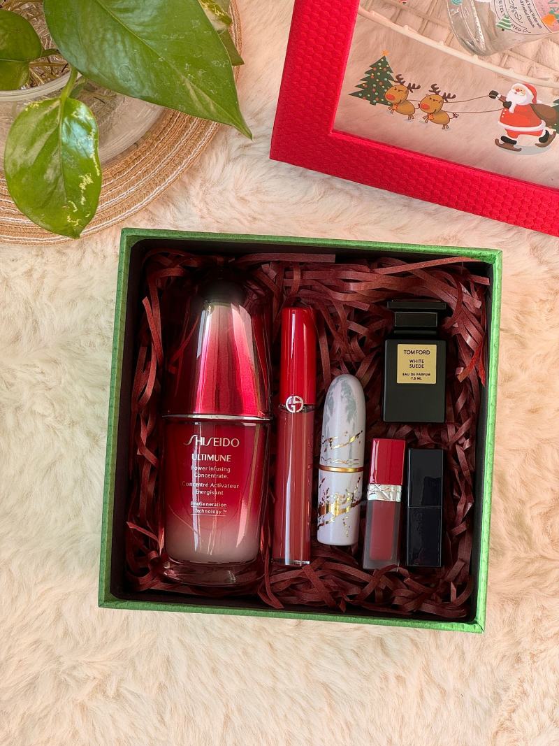Luxury Beauty Holiday Gift Set - Fragrances & Cosmetics view