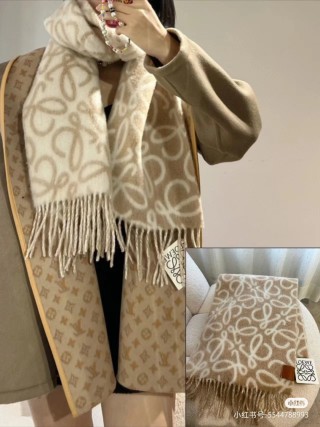 Loewe Beige Jacquard Wool Mohair Fringe Scarf 23FW view 4