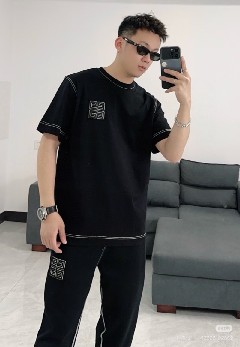 Givenchy Black 4G Embroidered Short-Sleeve T-Shirt view