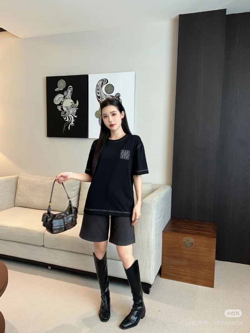 Givenchy Black 4G Embroidered Short-Sleeve T-Shirt view