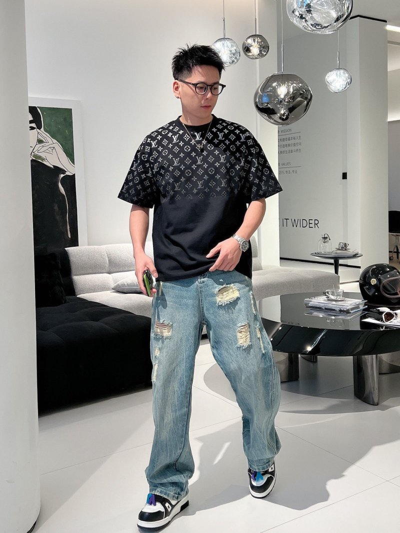 Louis Vuitton Monogram Gradient Black T-Shirt