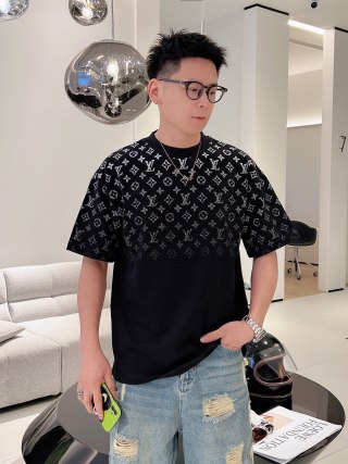 Louis Vuitton Monogram Gradient Black T-Shirt view 3