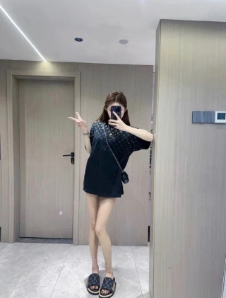 Louis Vuitton Monogram Gradient Black T-Shirt view 5