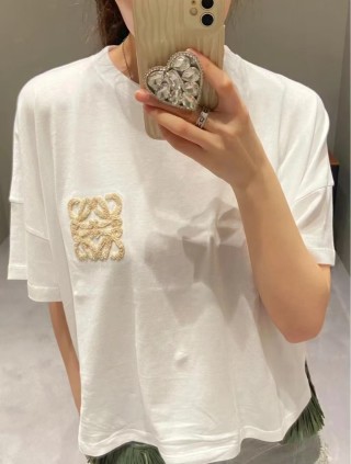 Loewe White Graphic Logo T-Shirt view 4
