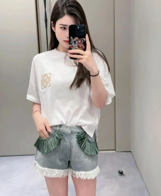 Loewe White Graphic Logo T-Shirt view 6