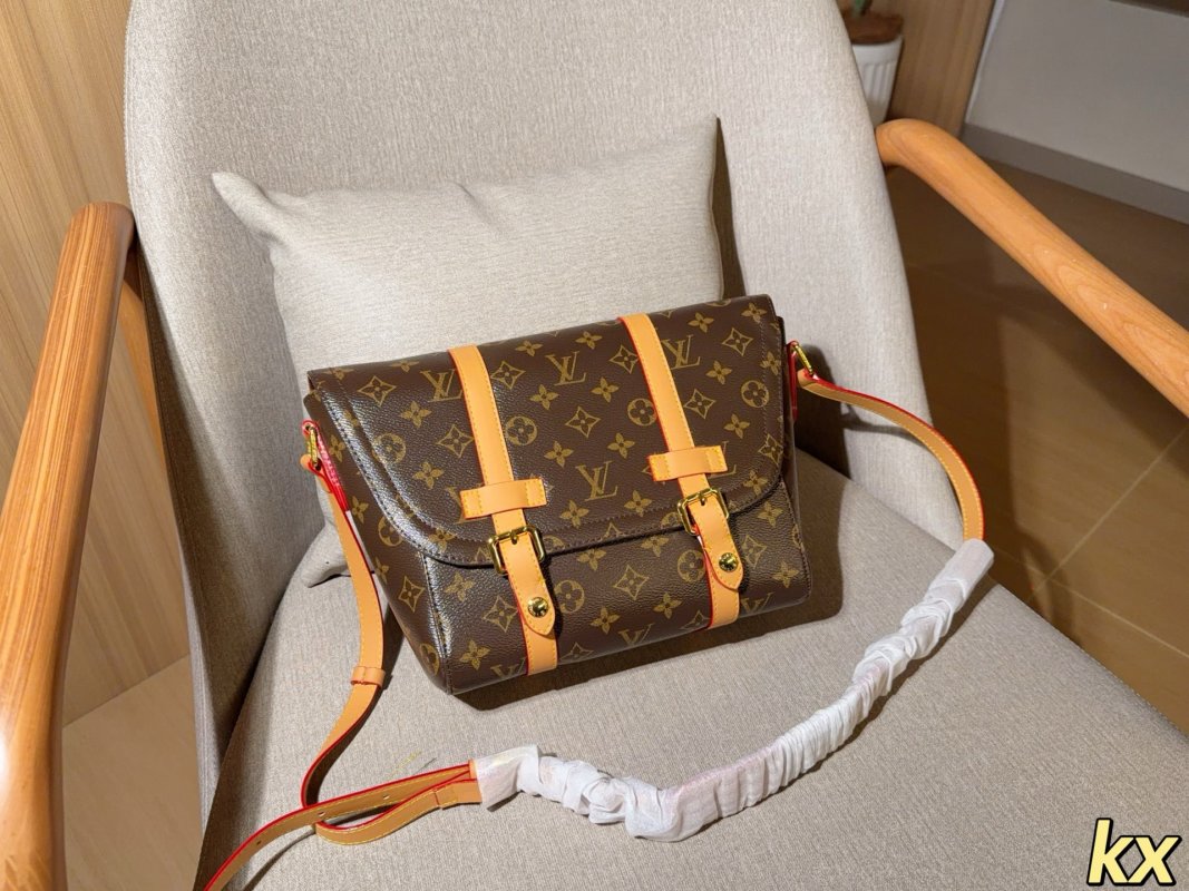 Louis Vuitton Christopher Monogram Messenger Bag Brown