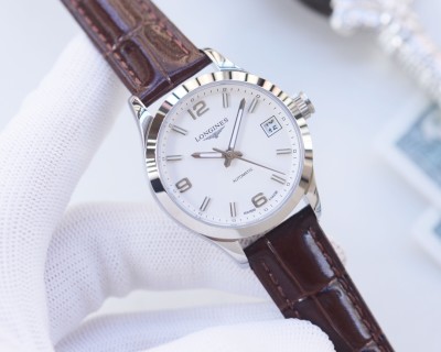 Longines DolceVita Conquest Diamond Bezel Black Dial Watch view 5