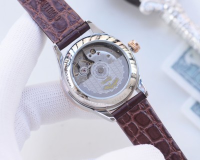 Longines DolceVita Conquest Diamond Bezel Black Dial Watch view 8