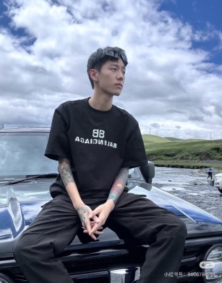 Balenciaga 98 Logo Black T-Shirt