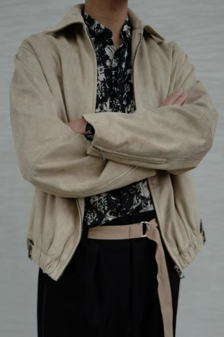 Beige Zip-Up Bomber Jacket with Ribbed Hem view 7