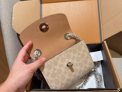 Coach Parker Camellia Chain Crossbody Bag Cream view 7