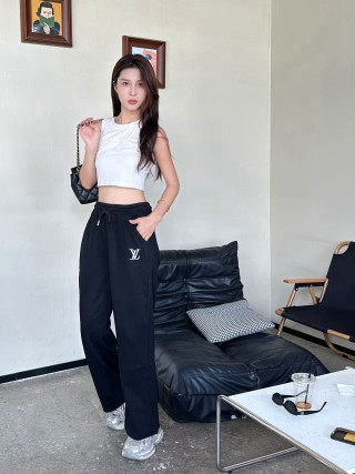 Louis Vuitton Black Logo Sweatpants view 5