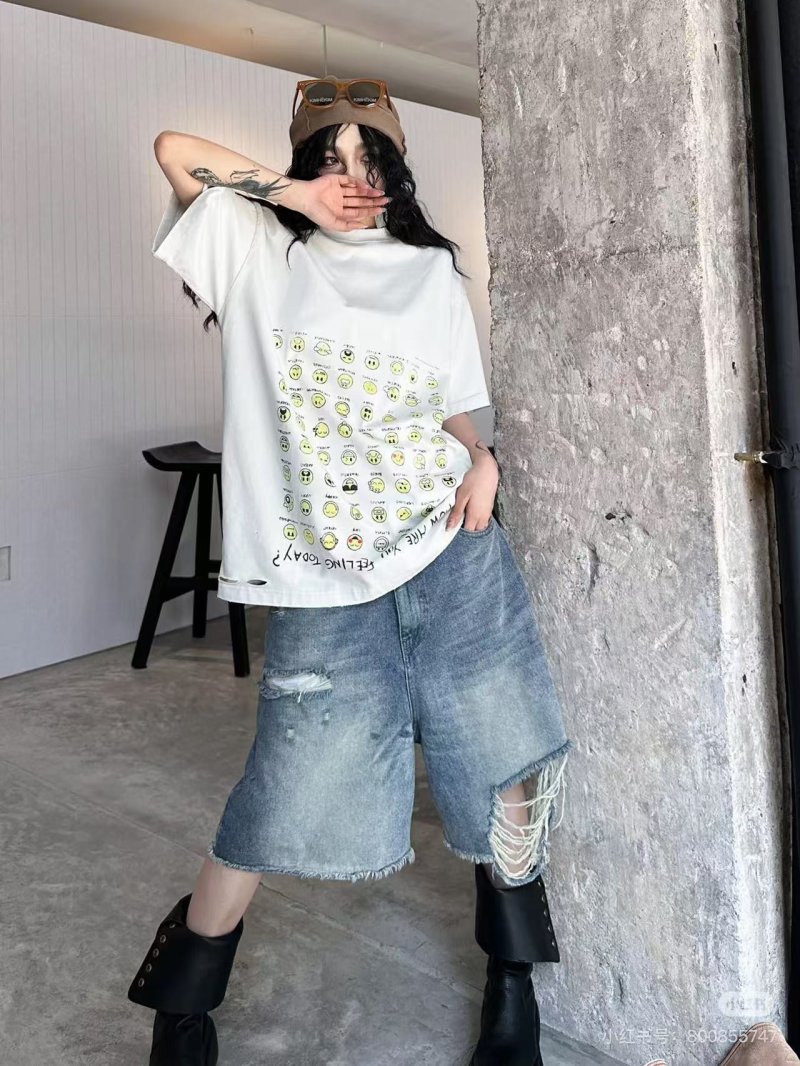 Oversized Emoji Grid Print White T-Shirt