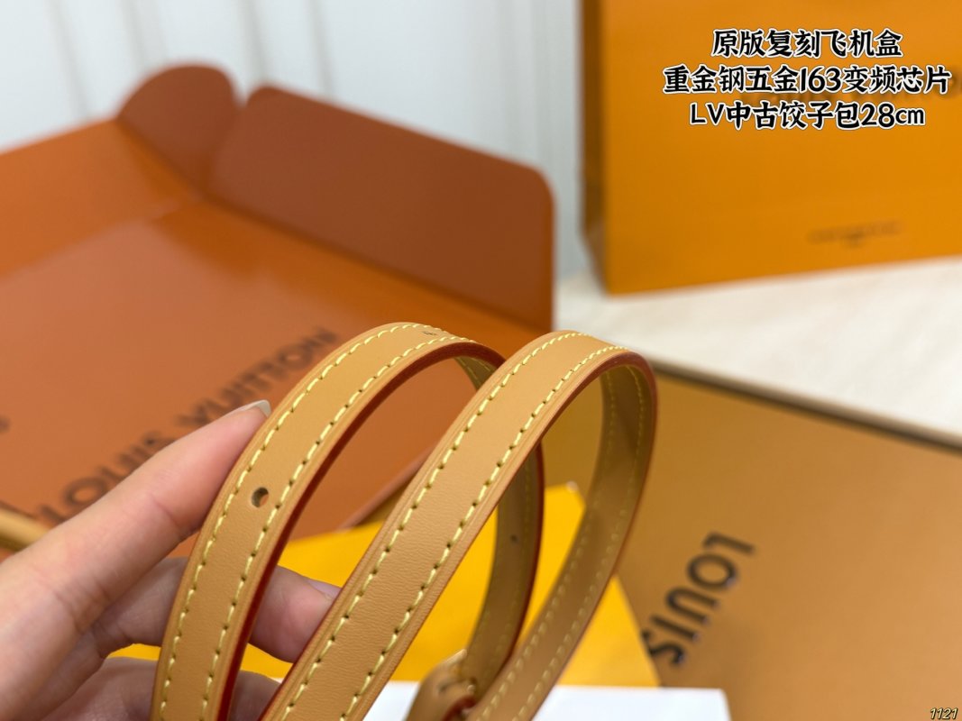 Louis Vuitton Monogram Tote Bag 28cm - Brown view