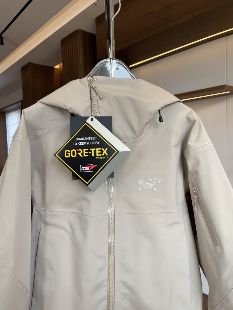 Arc'teryx GORE-TEX Cream Hardshell Jacket