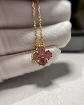 Van Cleef & Arpels Four Leaf Clover Pink Stone Diamond Necklace Rose Gold view 5