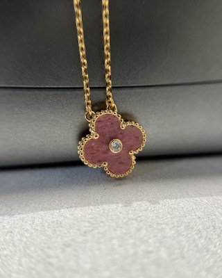 Van Cleef & Arpels Four Leaf Clover Pink Stone Diamond Necklace Rose Gold view 7