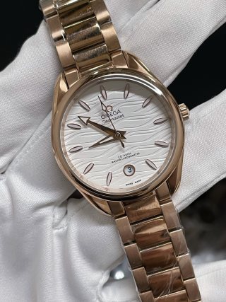 Omega Seamaster Aqua Terra 34mm Rose Gold Women's Watch view 3