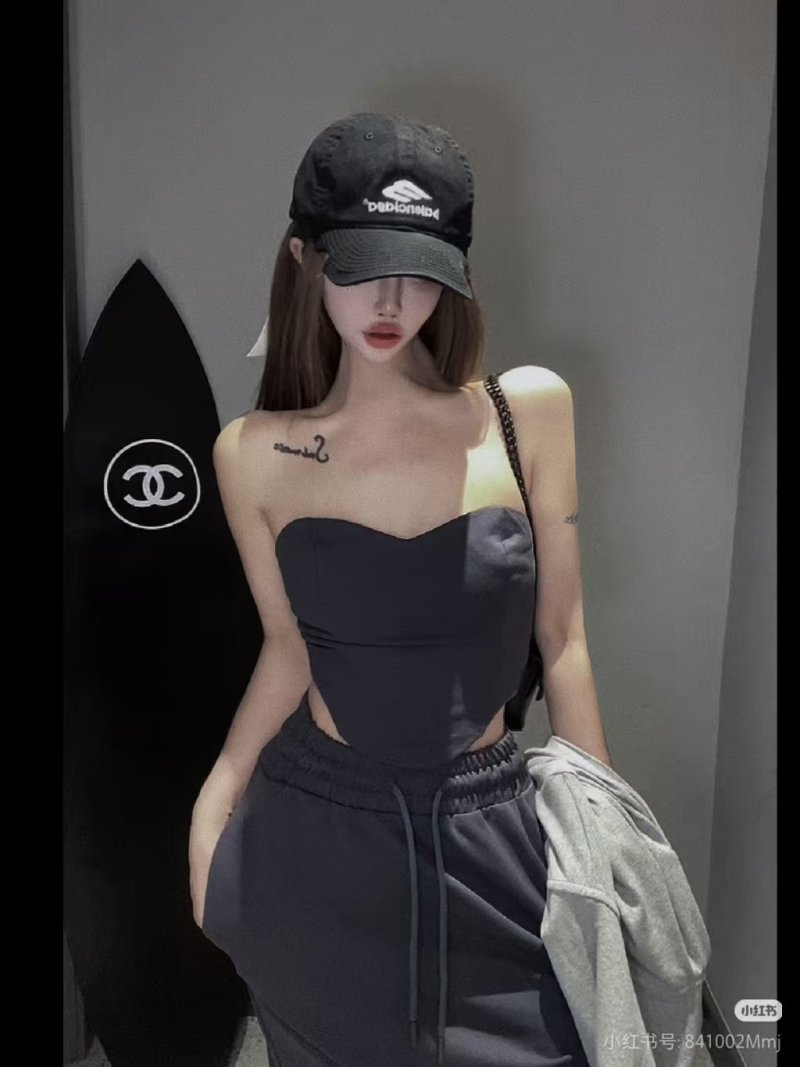 Balenciaga Black Baseball Cap with Embroidered Logo view