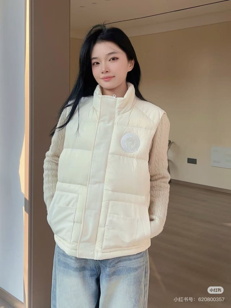 Women's White Puffer Down Jacket – Lightweight Winter Coat view
