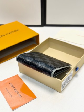 Louis Vuitton Damier Graphite Compact Wallet Black view 4