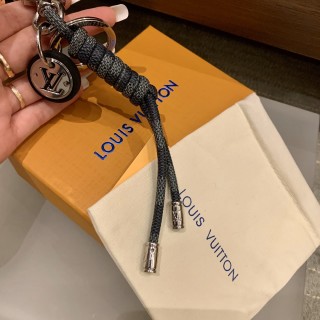 Louis Vuitton Drawstring Keychain Grey Black view 4