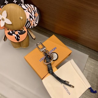 Louis Vuitton Drawstring Keychain Grey Black view 6