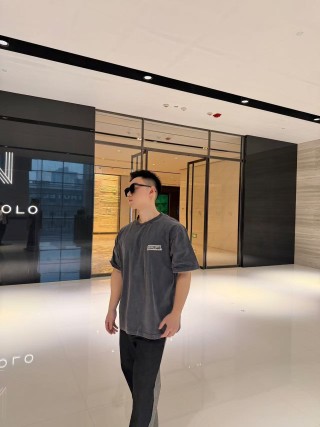 Balenciaga Black Back Logo T-Shirt view 7