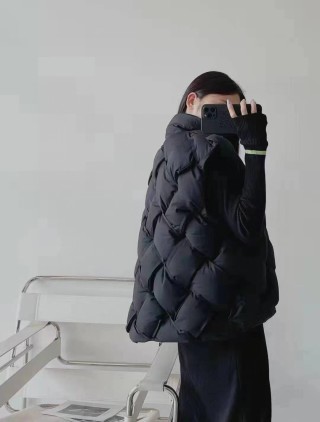 Black Puffy Sleeveless Down Vest Jacket view 6