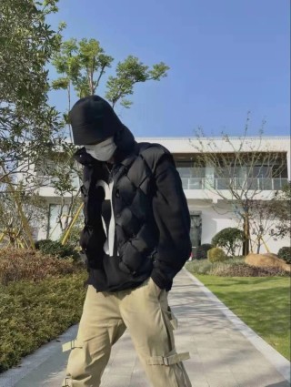 Black Puffy Sleeveless Down Vest Jacket view 7