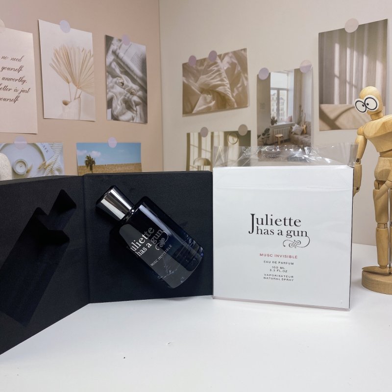 Juliette Has A Gun Musc Invisible Eau de Parfum 100ml view