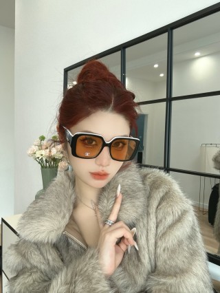 Chanel 6069 Black Square Sunglasses view 7