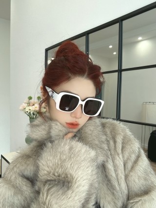 Chanel 6069 Black Square Sunglasses view 8
