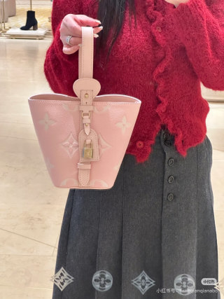 Louis Vuitton BB Bucket Bag Pink view 3
