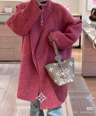 Louis Vuitton BB Bucket Bag Pink view 6