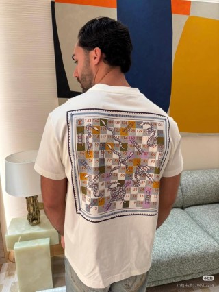 White Graphic Print Short Sleeve T-Shirt view 3