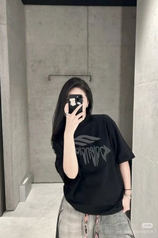 Black Oversized Graphic Short Sleeve T-Shirt view 2