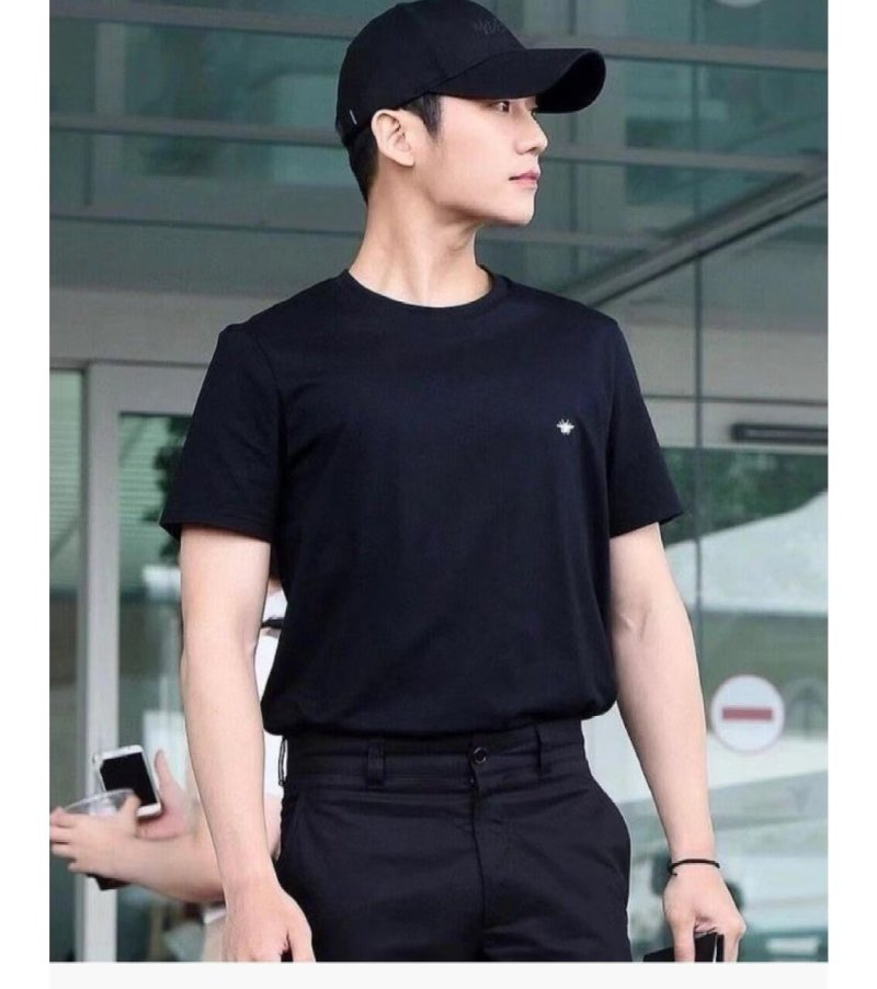 Black Crew Neck Short Sleeve T-Shirt with Small Chest Logo